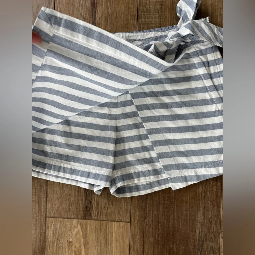 Vineyard Vines preppy coastal crossover striped skirt size 0 blue and white - Picture 6 of 10